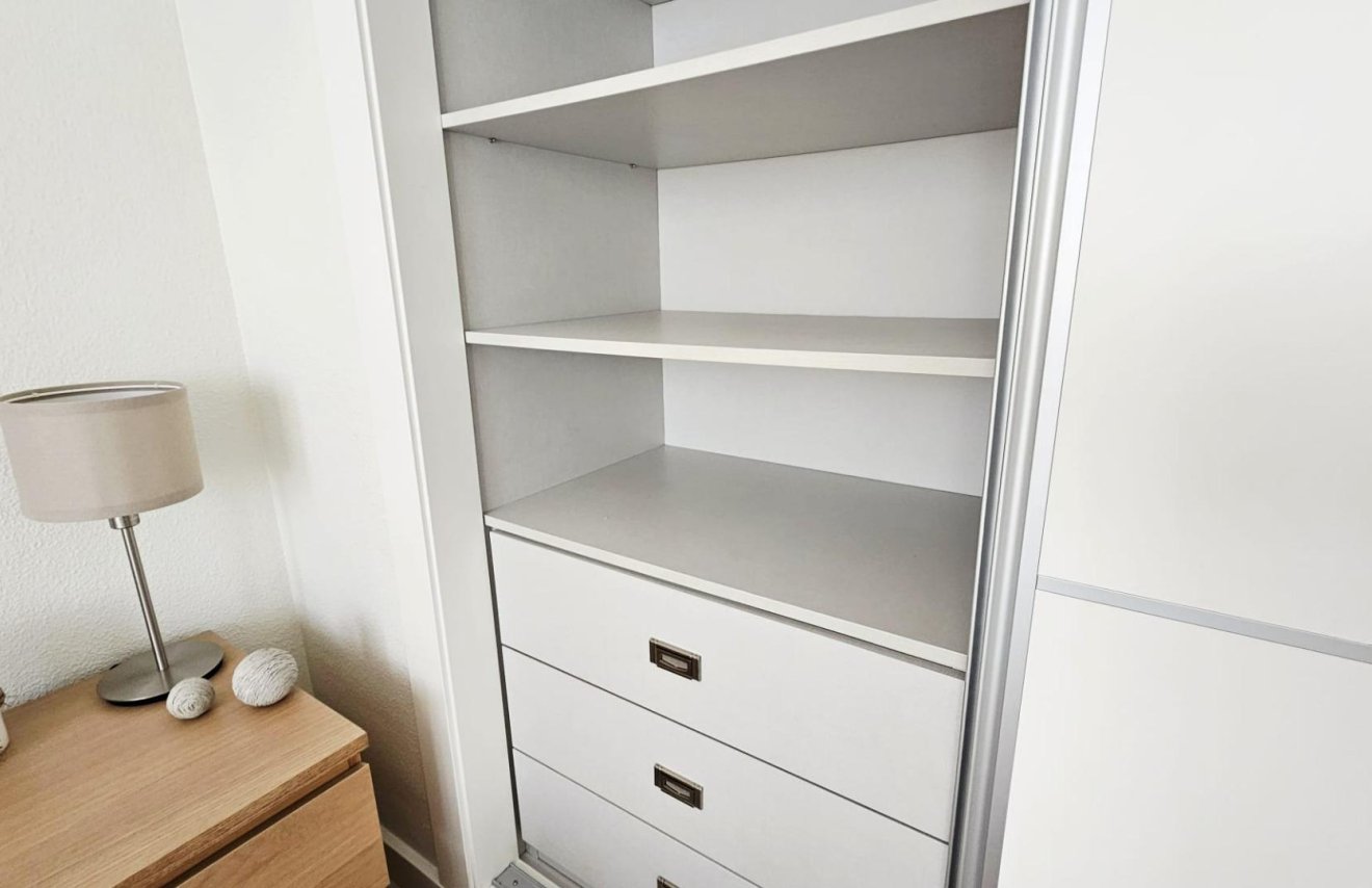 Resale - Piso - Torrevieja - Nueva Torrevieja