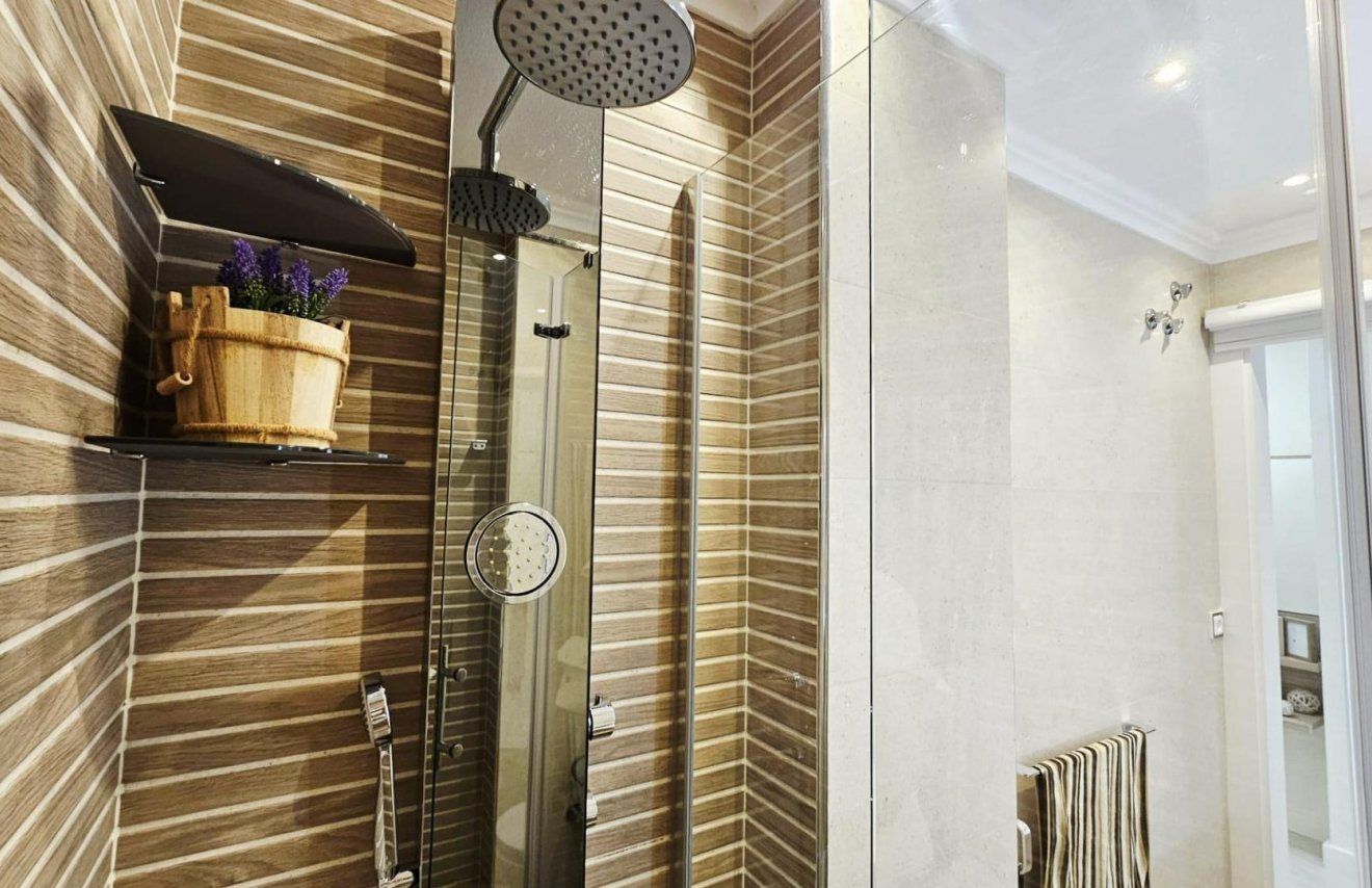 Resale - Piso - Torrevieja - Nueva Torrevieja