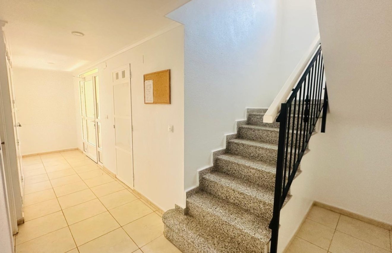 Resale - Piso - Torrevieja - Nueva Torrevieja