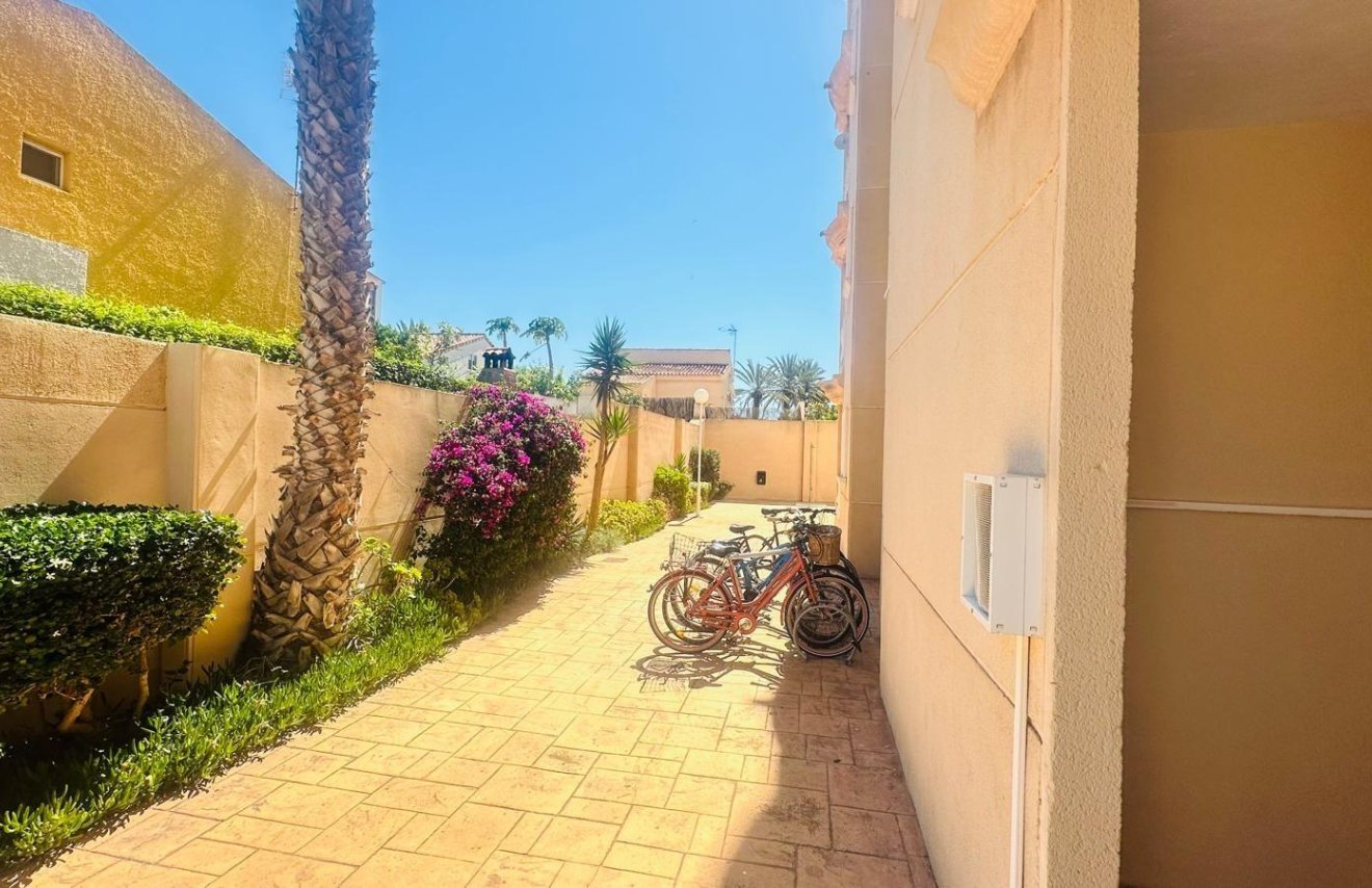 Resale - Piso - Torrevieja - Nueva Torrevieja