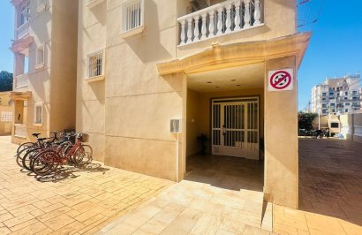 Resale - Piso - Torrevieja - Nueva Torrevieja