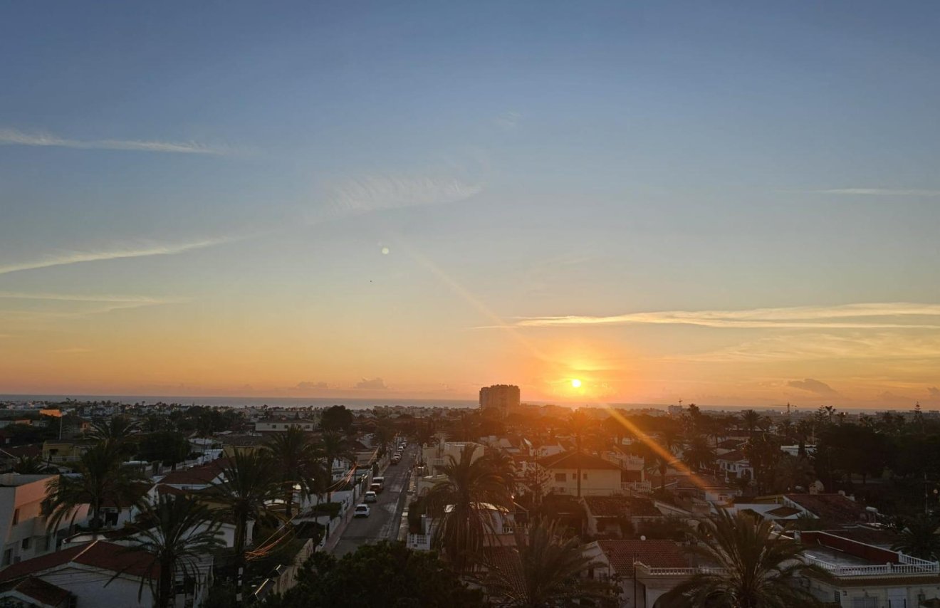 Resale - Piso - Torrevieja - Nueva Torrevieja