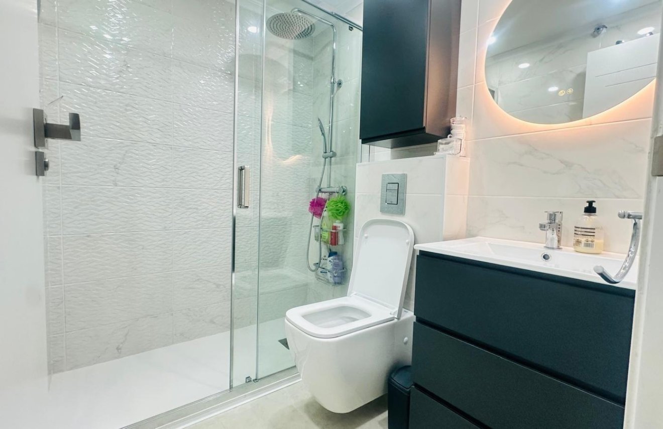 Revente - Apartamento - Torrevieja - Nueva Torrevieja