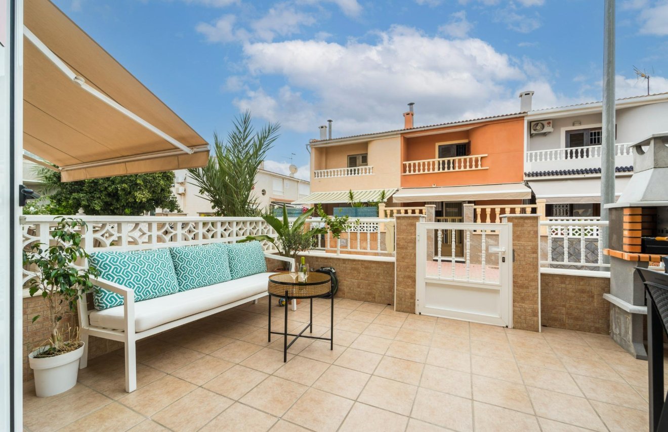 Reventa - Casa Tipo Dúplex - Torrevieja - Playa de los Naufragos