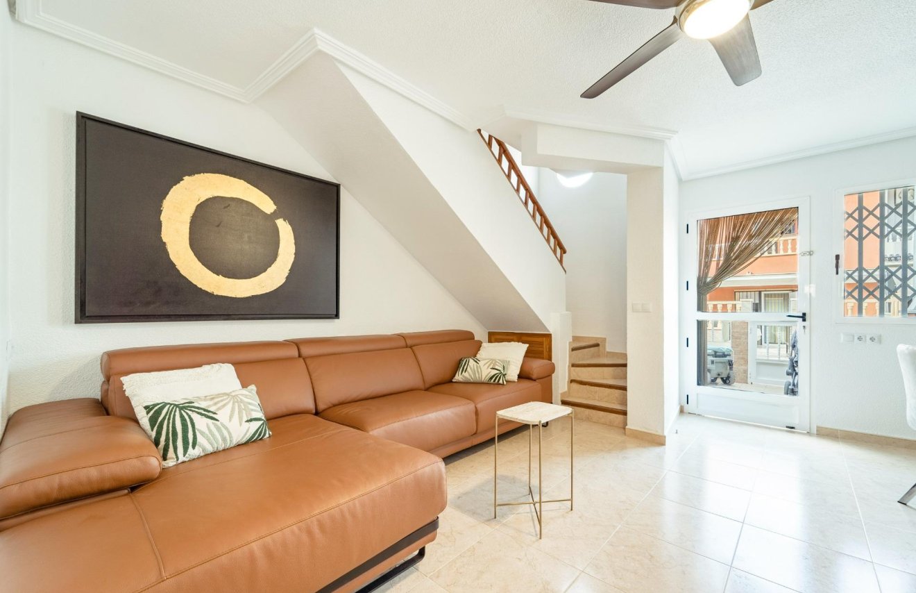 Reventa - Casa Tipo Dúplex - Torrevieja - Playa de los Naufragos