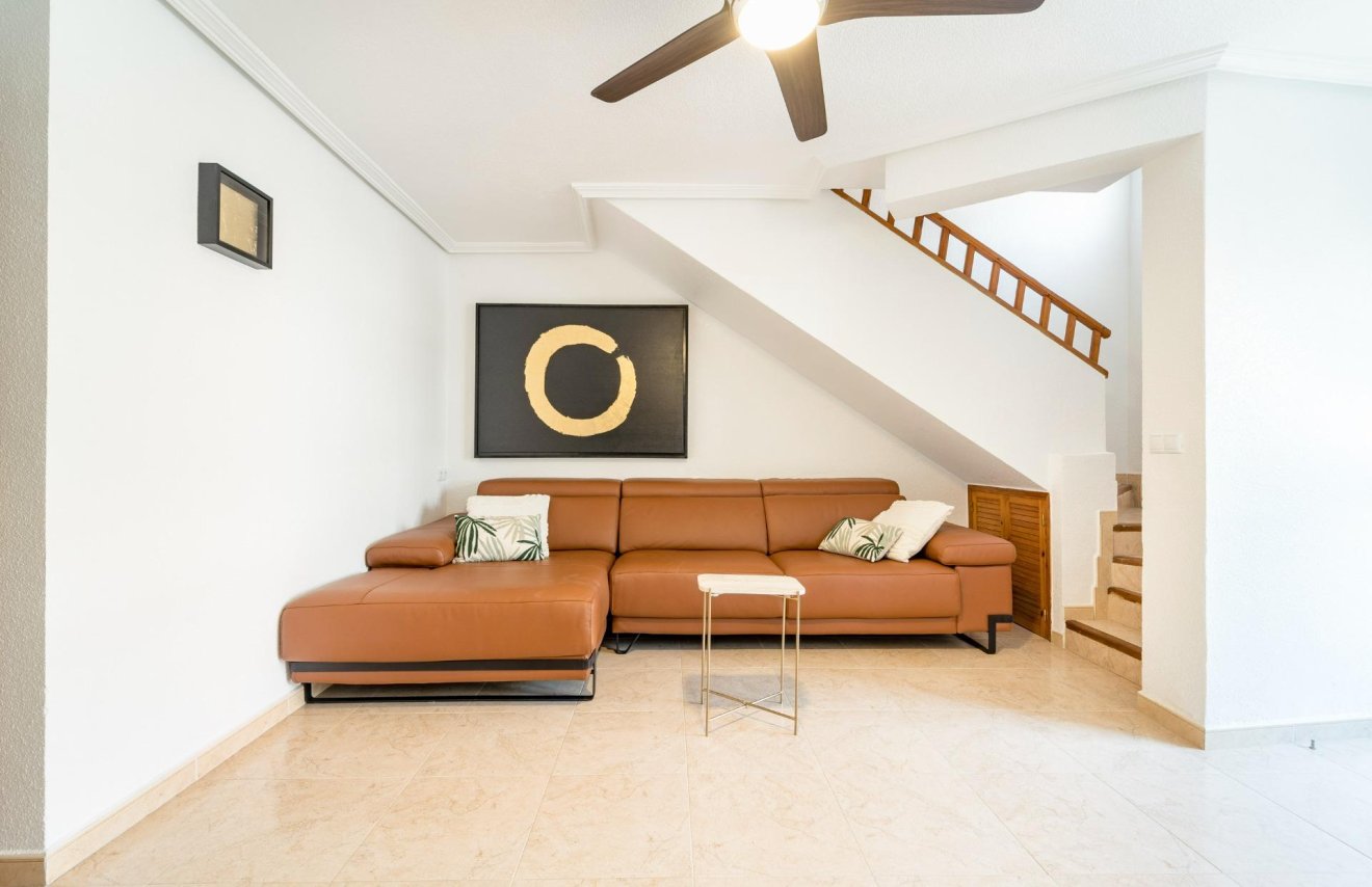 Reventa - Casa Tipo Dúplex - Torrevieja - Playa de los Naufragos