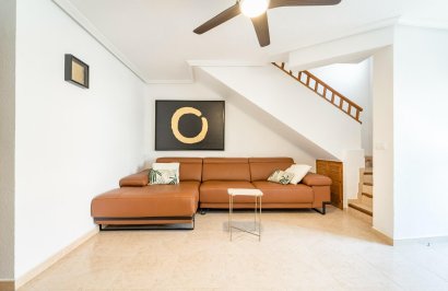 Reventa - Casa Tipo Dúplex - Torrevieja - Playa de los Naufragos