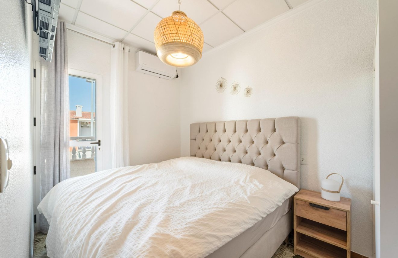 Reventa - Casa Tipo Dúplex - Torrevieja - Playa de los Naufragos