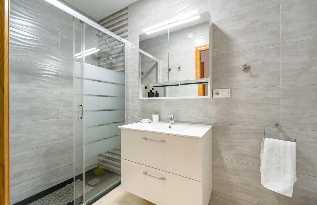 Reventa - Casa Tipo Dúplex - Torrevieja - Playa de los Naufragos