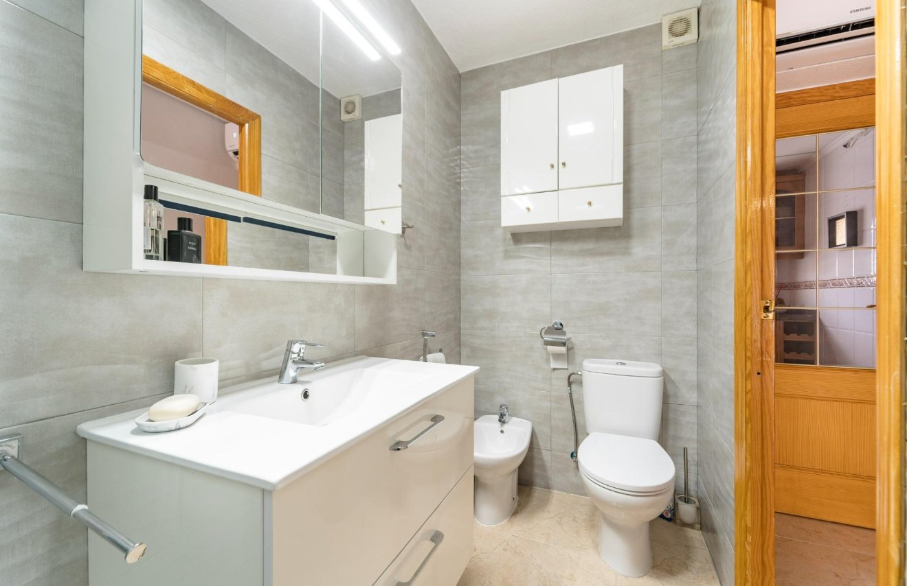 Reventa - Casa Tipo Dúplex - Torrevieja - Playa de los Naufragos