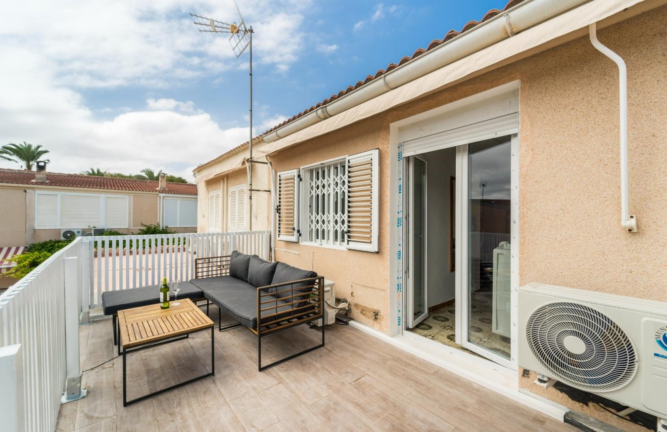 Reventa - Casa Tipo Dúplex - Torrevieja - Playa de los Naufragos
