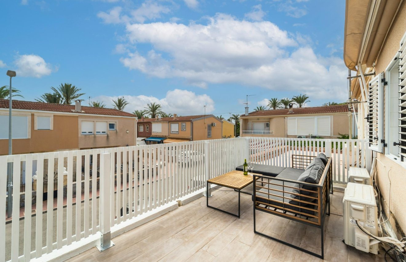 Reventa - Casa Tipo Dúplex - Torrevieja - Playa de los Naufragos