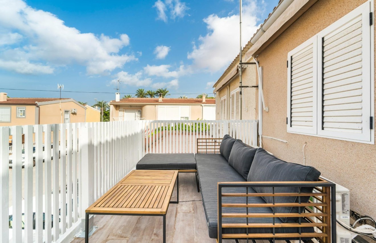 Reventa - Casa Tipo Dúplex - Torrevieja - Playa de los Naufragos