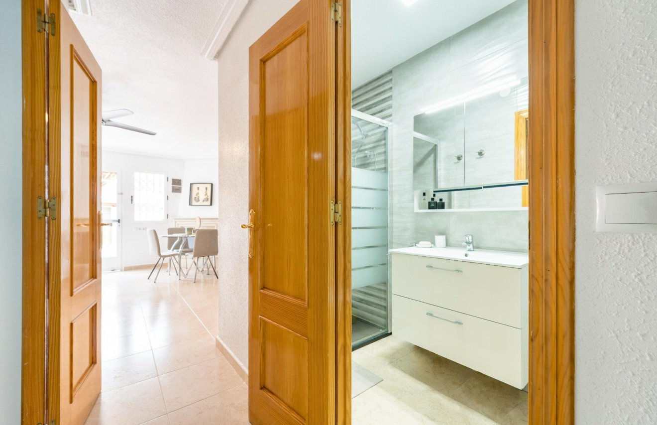 Reventa - Casa Tipo Dúplex - Torrevieja - Playa de los Naufragos