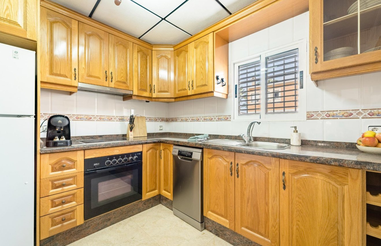 Reventa - Casa Tipo Dúplex - Torrevieja - Playa de los Naufragos