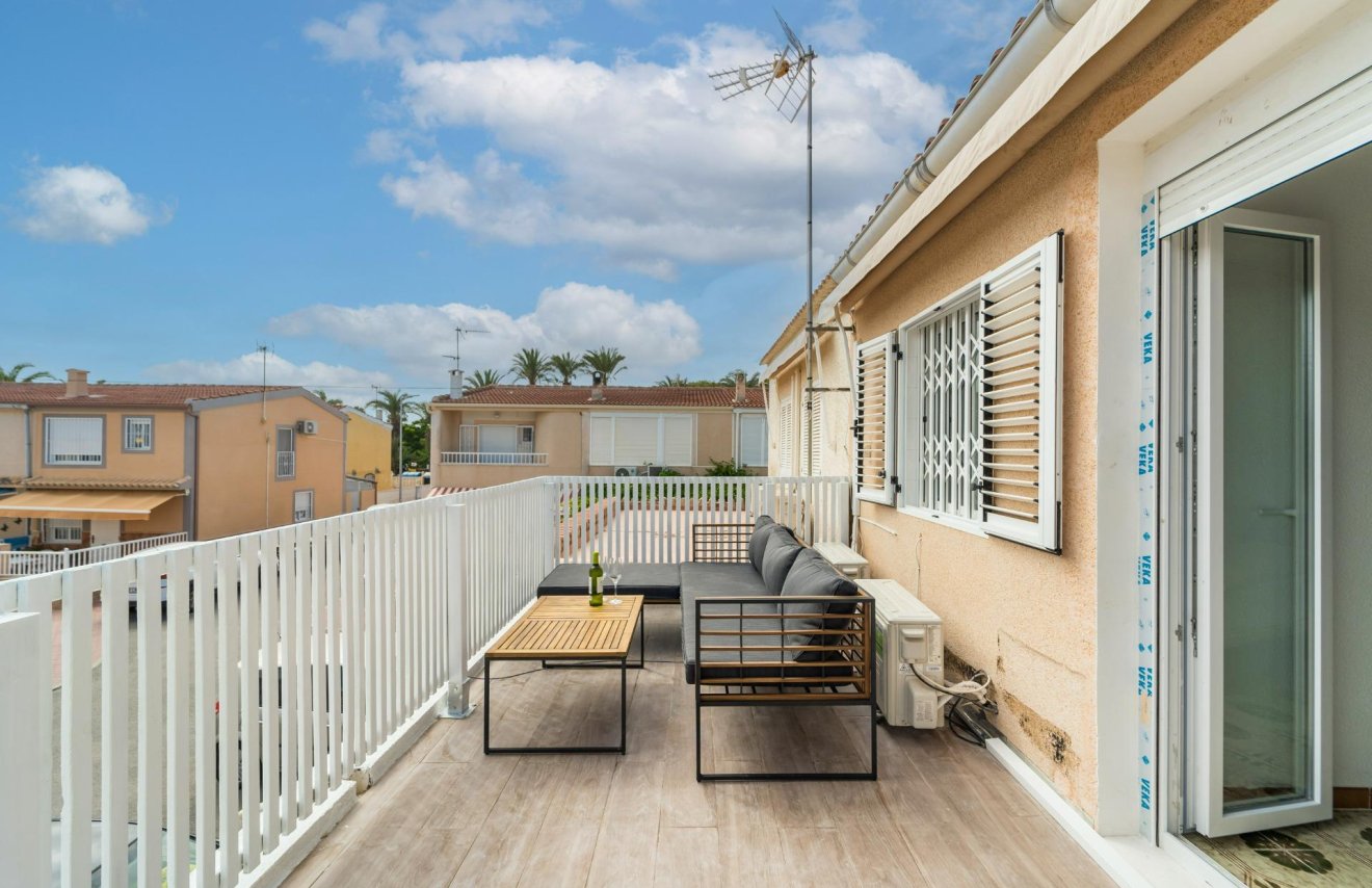 Reventa - Casa Tipo Dúplex - Torrevieja - Playa de los Naufragos