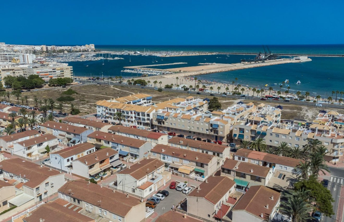 Reventa - Casa Tipo Dúplex - Torrevieja - Playa de los Naufragos
