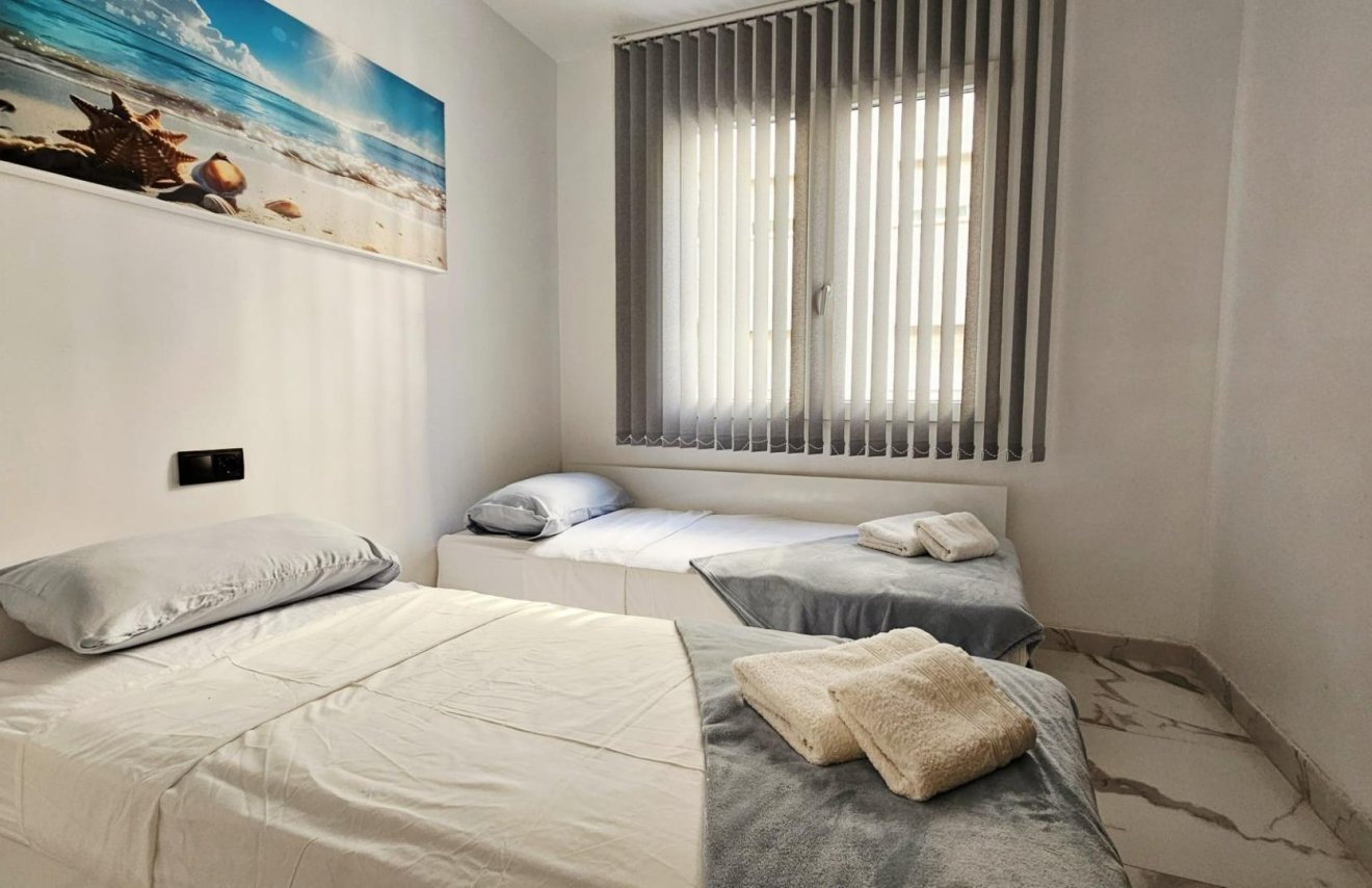 Resale - Piso - Torrevieja - Acequion