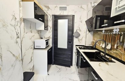 Resale - Piso - Torrevieja - Acequion