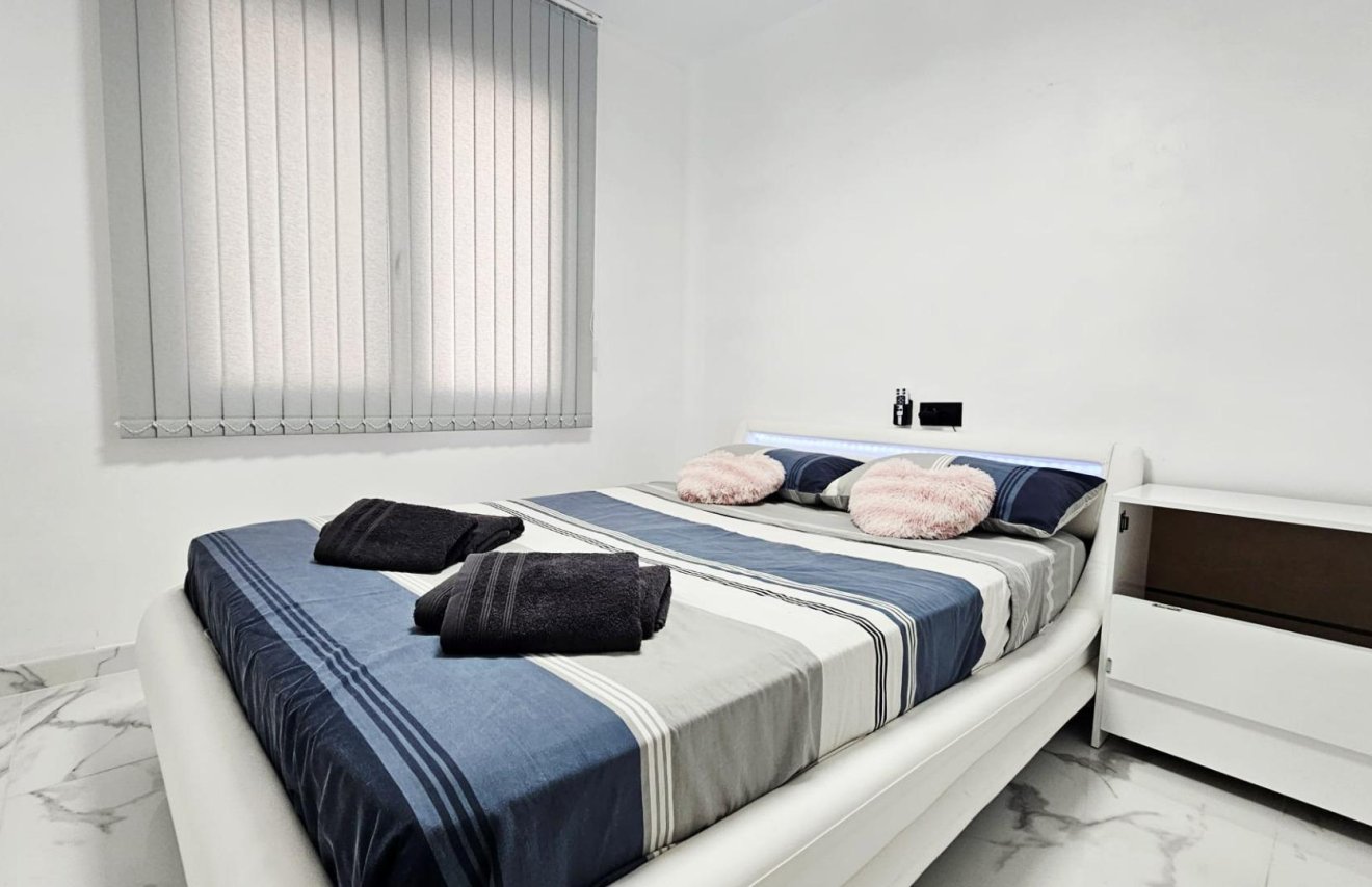 Resale - Piso - Torrevieja - Acequion