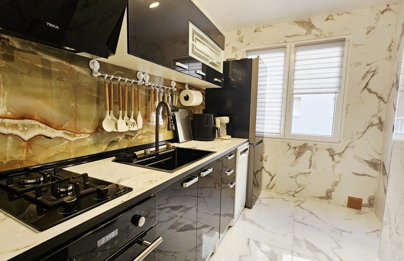 Resale - Piso - Torrevieja - Acequion