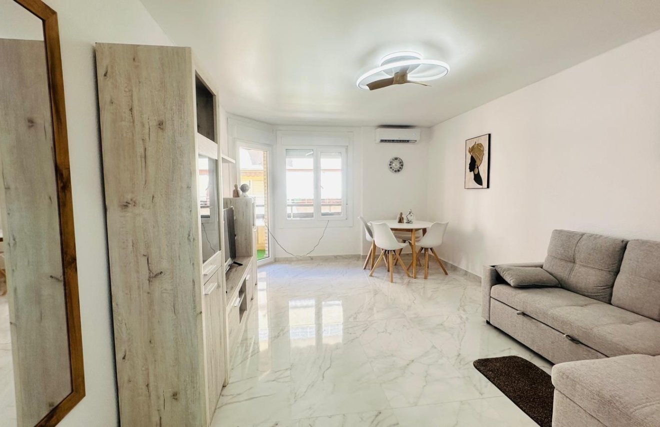 Reventa - Apartamento - Torrevieja - Playa del Cura