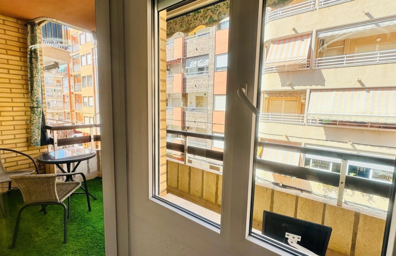 Reventa - Apartamento - Torrevieja - Playa del Cura