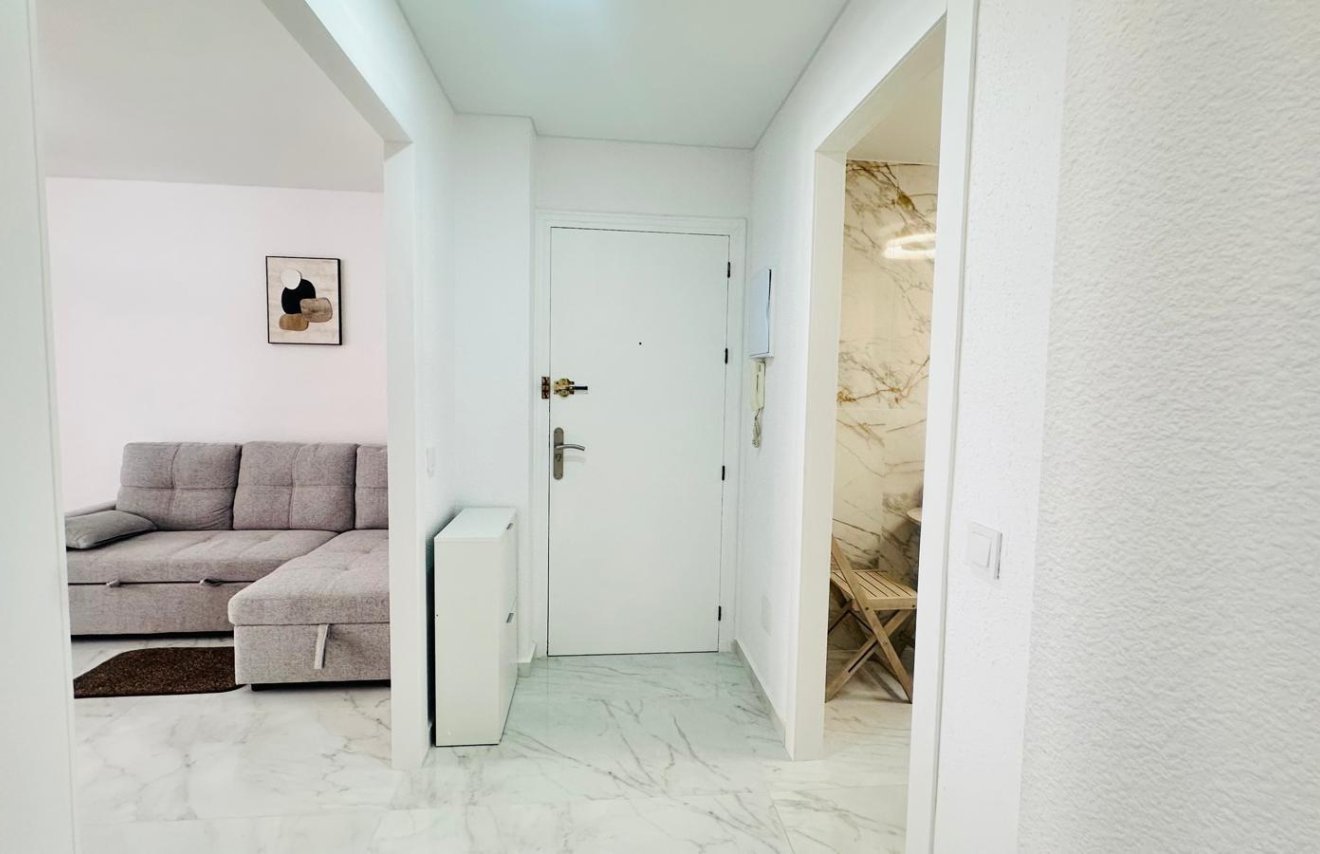 Reventa - Apartamento - Torrevieja - Playa del Cura