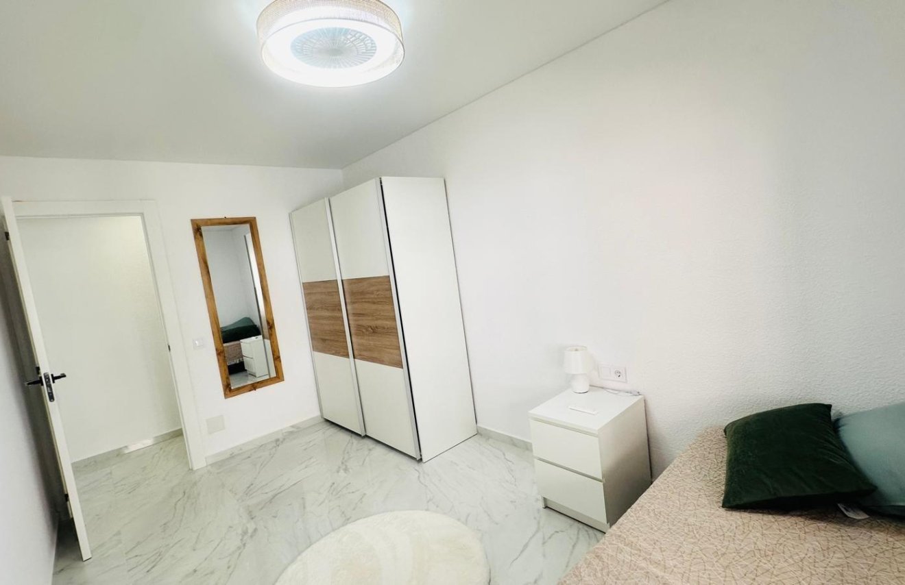 Reventa - Apartamento - Torrevieja - Playa del Cura