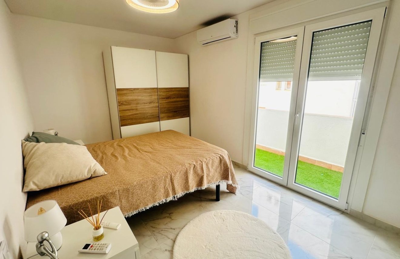 Reventa - Apartamento - Torrevieja - Playa del Cura