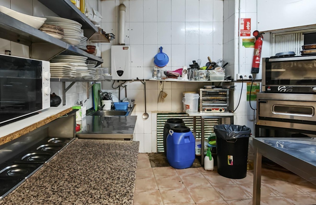 Revente - Negocio - Torrevieja - Estacion de autobuses