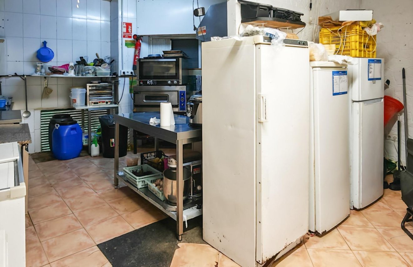 Revente - Negocio - Torrevieja - Estacion de autobuses