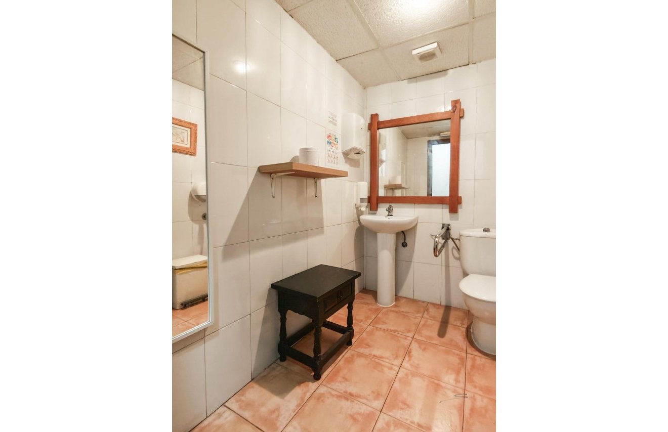 Revente - Negocio - Torrevieja - Estacion de autobuses