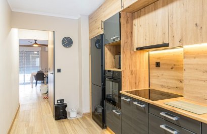 Resale - Apartamento - Torrevieja - Acequion