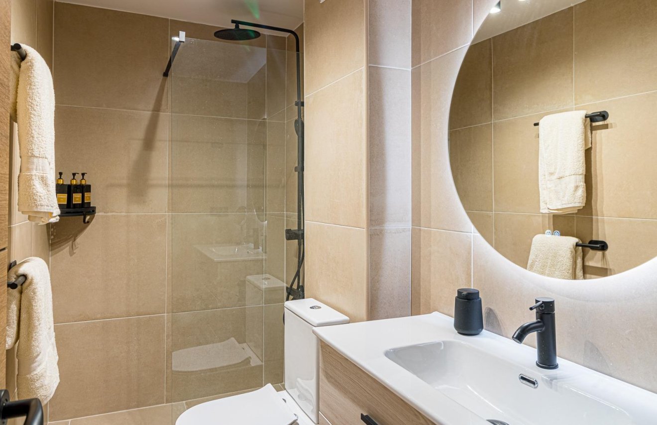 Resale - Apartamento - Torrevieja - Acequion