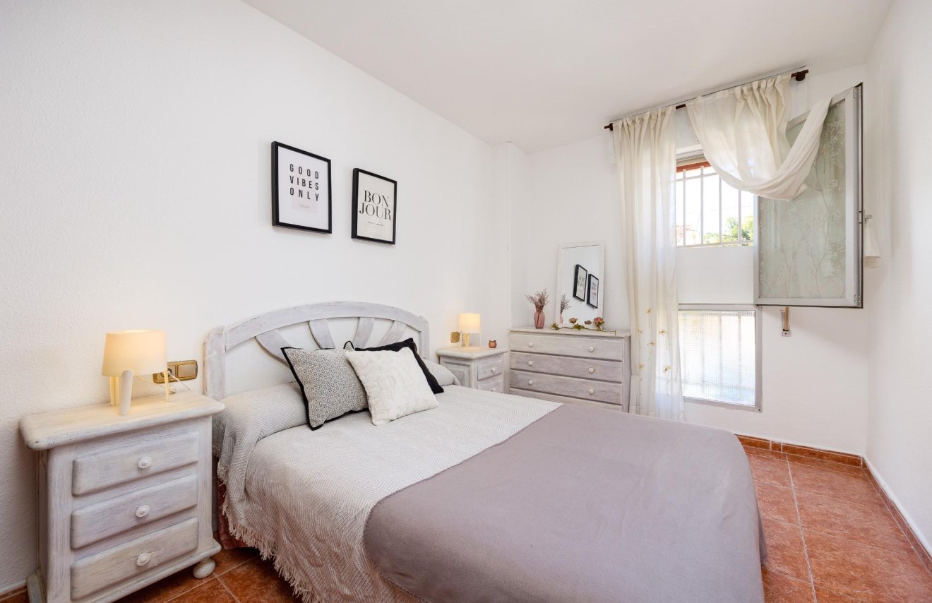 Revente - Apartamento - Torrevieja - Playa de los Naufragos