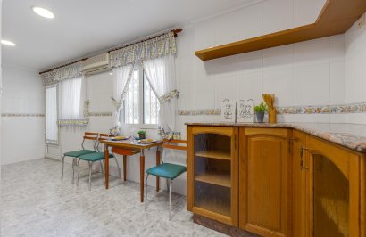 Revente - Attique - Torrevieja - Paseo maritimo