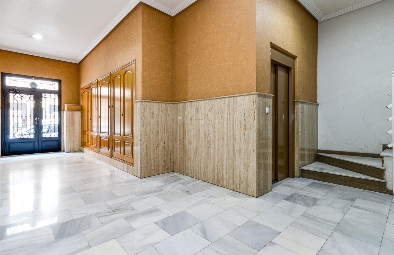 Revente - Attique - Torrevieja - Paseo maritimo