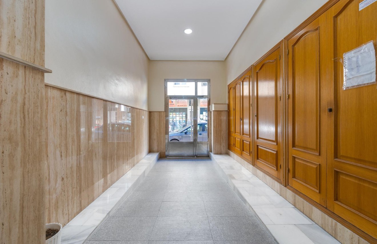 Revente - Attique - Torrevieja - Paseo maritimo