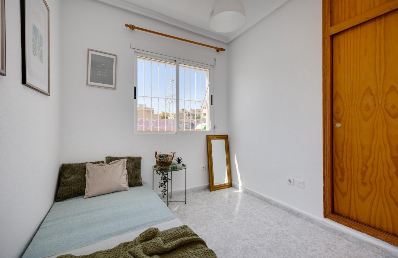 Reventa - Bungalow Planta Baja - Torrevieja - Los Frutales