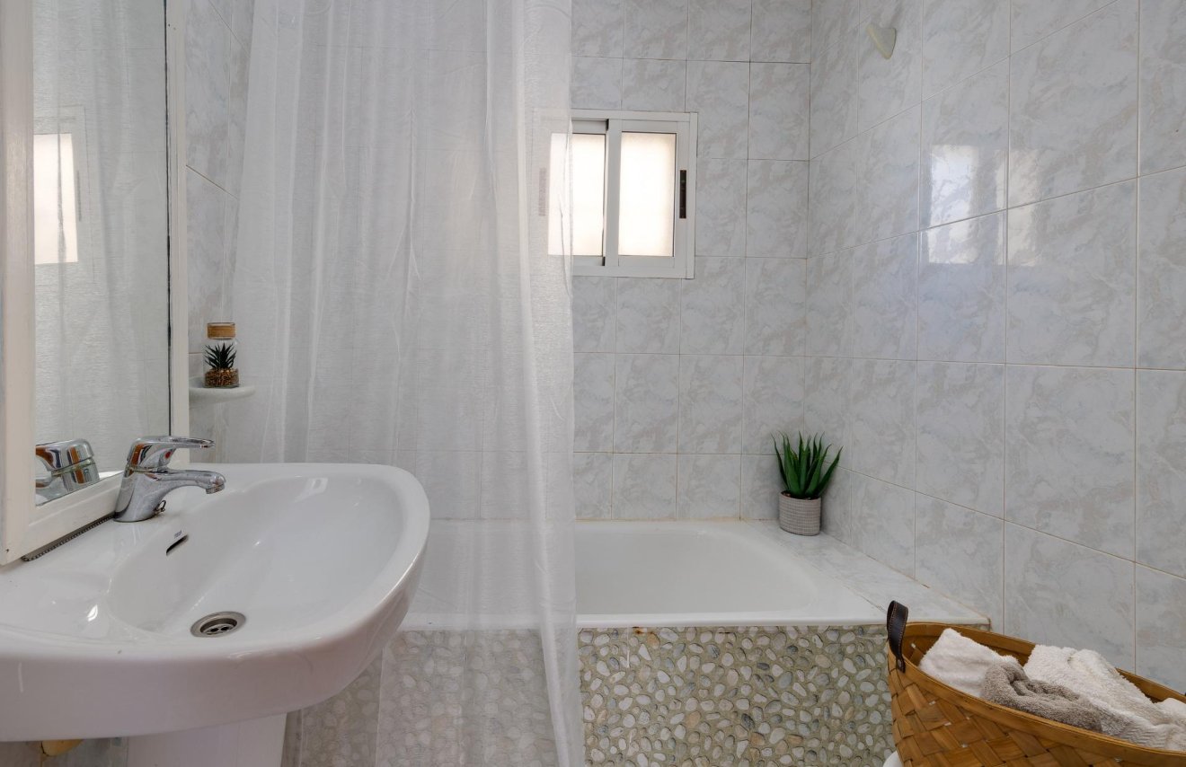 Reventa - Bungalow Planta Baja - Torrevieja - Los Frutales