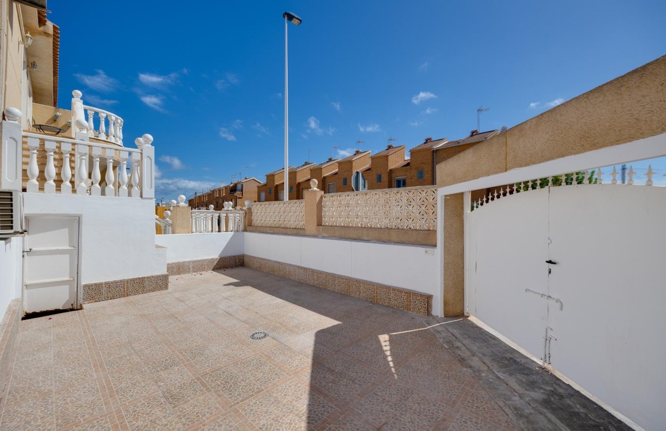 Reventa - Bungalow Planta Baja - Torrevieja - Los Frutales