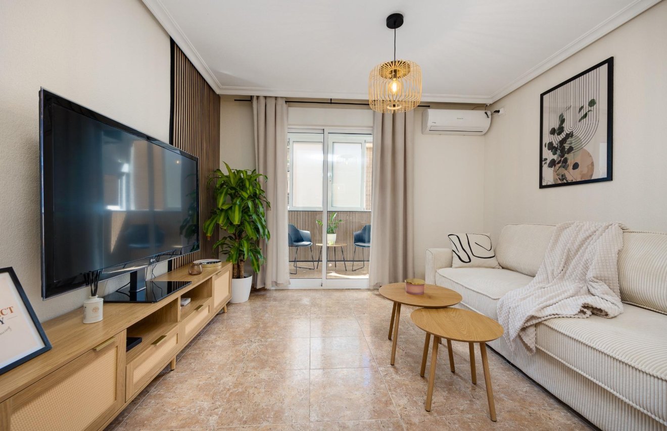 Revente - Apartamento - Torrevieja - Centro