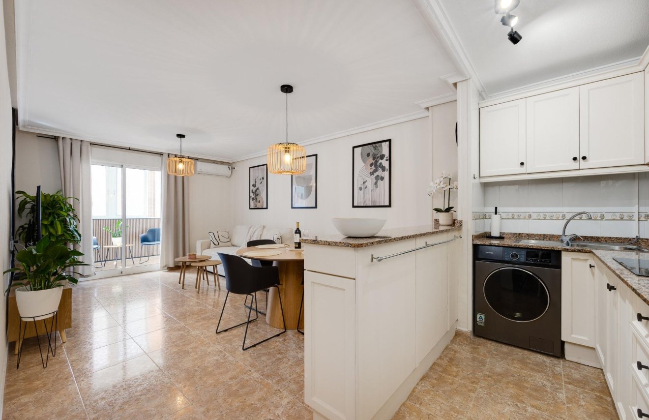 Revente - Apartamento - Torrevieja - Centro