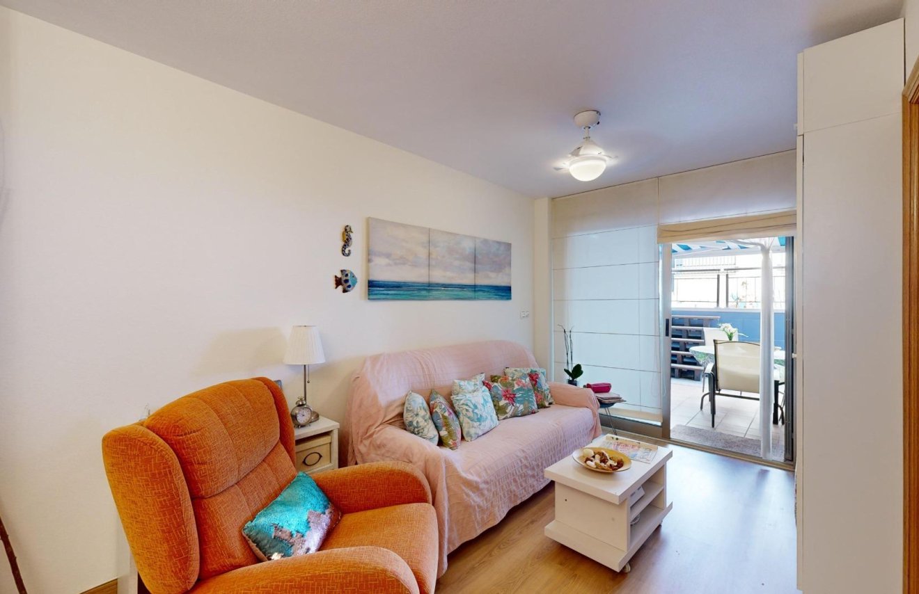 Resale - Apartamento - Torrevieja - Playa de los Locos