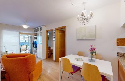 Resale - Apartamento - Torrevieja - Playa de los Locos