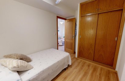 Resale - Apartamento - Torrevieja - Playa de los Locos