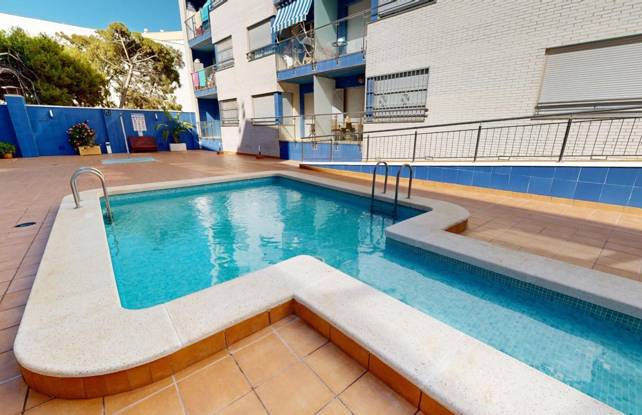 Resale - Apartamento - Torrevieja - Playa de los Locos