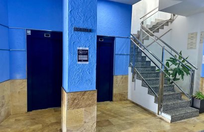 Resale - Apartamento - Torrevieja - Playa de los Locos