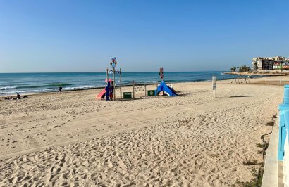 Resale - Apartamento - Torrevieja - Playa de los Locos